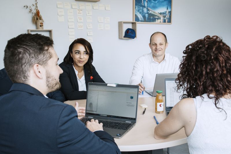 Équipe TAXI TL PRO disponible 24/7